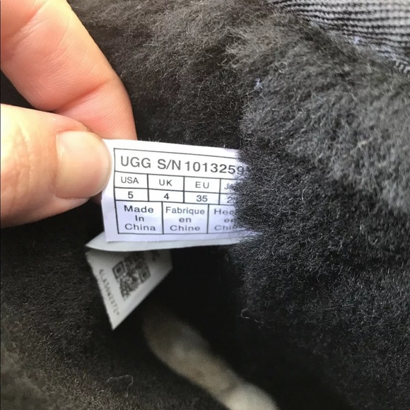 NEW Ugg Australia Black Suede Serein Boots Kid 5 - Picture 3 of 8